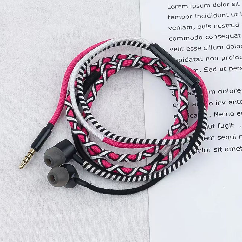 Auricolari Cablati Intrecciati - Wired Earphone Mic recensione e prezzo